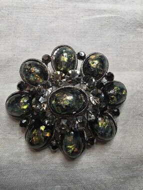 Beautiful Vintage Silvertone SNK Confetti Brooch